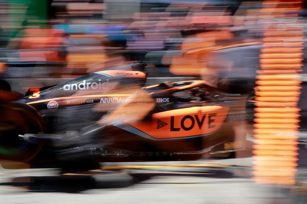 Total Fandemonium: VELO Shares The Love For McLaren Formula 1 Team Fans ...